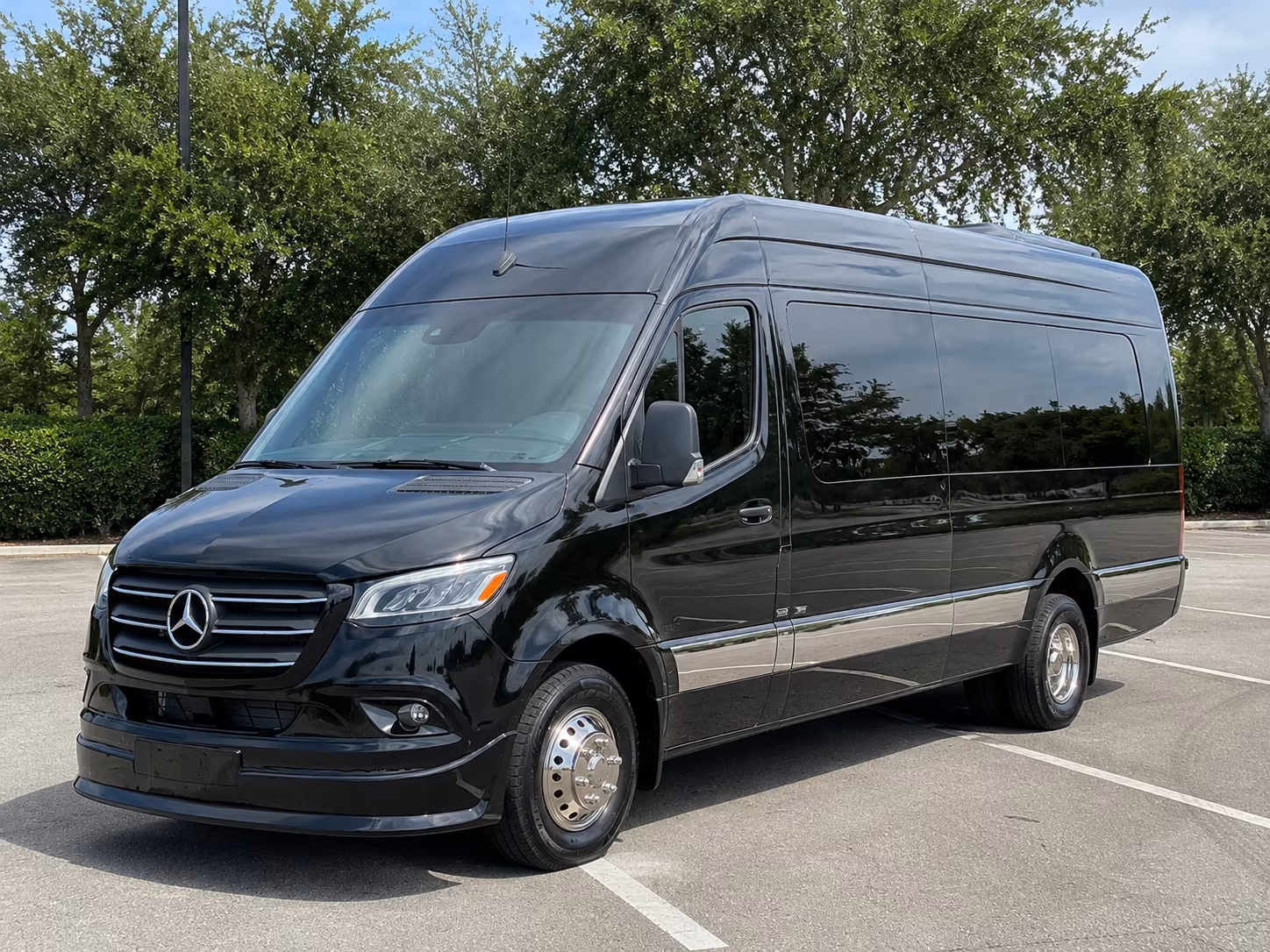 worcester 20 passenger sprinter van