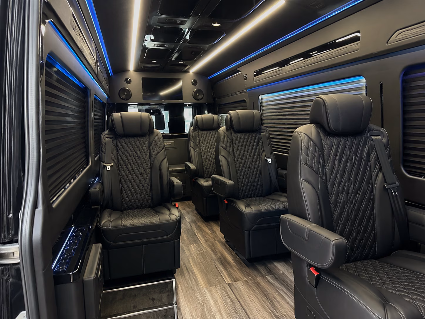 worcester 8 passenger sprinter van inside