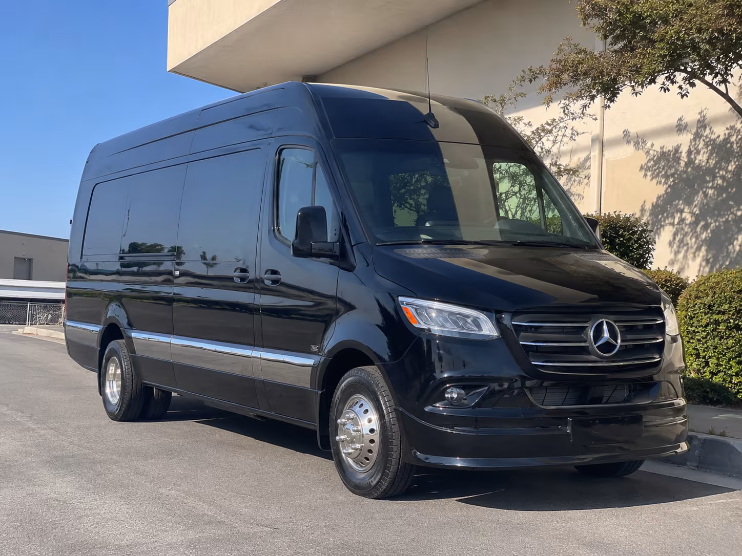 worcester corporate sprinter van service