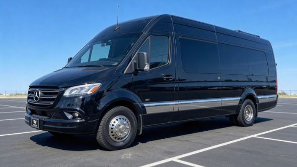 worcester 18 passenger sprinter van